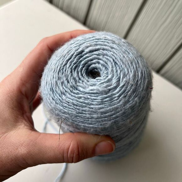 VTG Belmont Dyers Co. Light Blue Spun Rayon Yarn Cone – 17 oz, Slub Texture - Picture 5 of 7